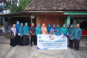 Sentuhan Kartini di Usia Senja: Kepedulian yang Menguatkan Harapan Lansia Metro Timur