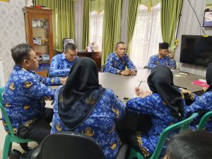 Camat Metro Timur Pimpin Rapat Koordinasi Internal, Bahas Peningkatan Layanan hingga Percepatan PAD 2026